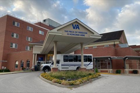 Hay más hospitalizaciones y visitas a emergencias en los hogares de ancianos  con más residentes negros - Southern Iowa Mental Health Center